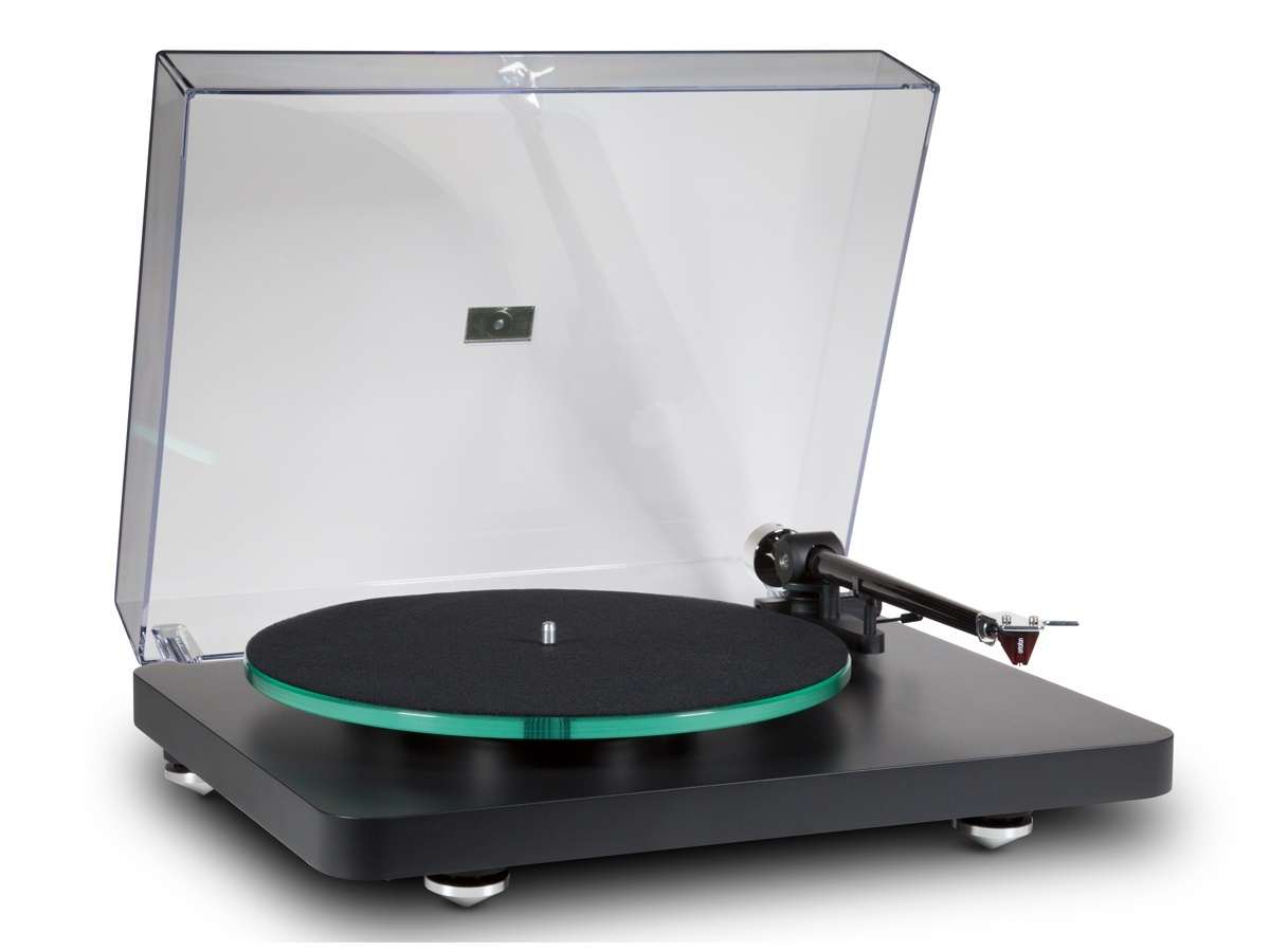 NAD C 588 + (Ortofon 2M Red)